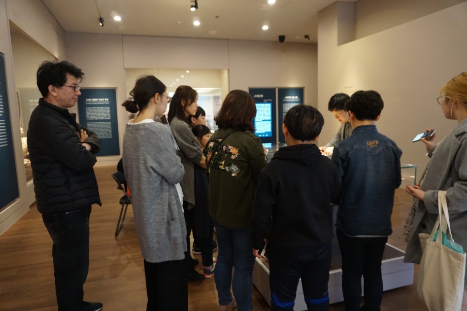 큐레이터와의 대화 -금동관음보살입상-대표이미지