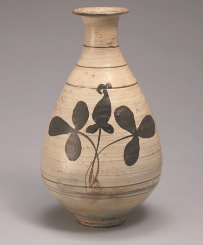 粉靑沙器铁画草纹瓶（公州 鹤峰里） 대표이미지